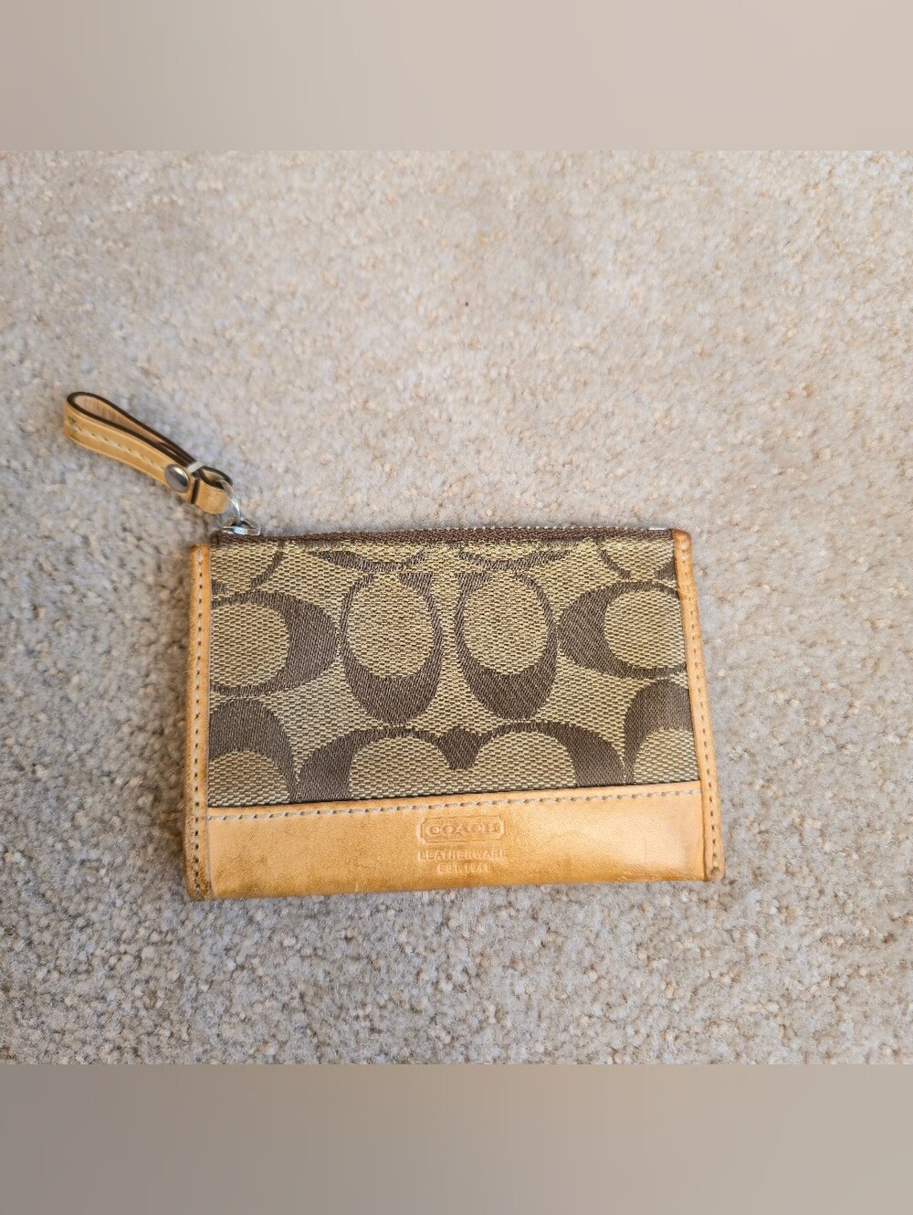 COACH Signature Small Coin Purse Key Ring Credit Card Holder 3"x4.5" Tan